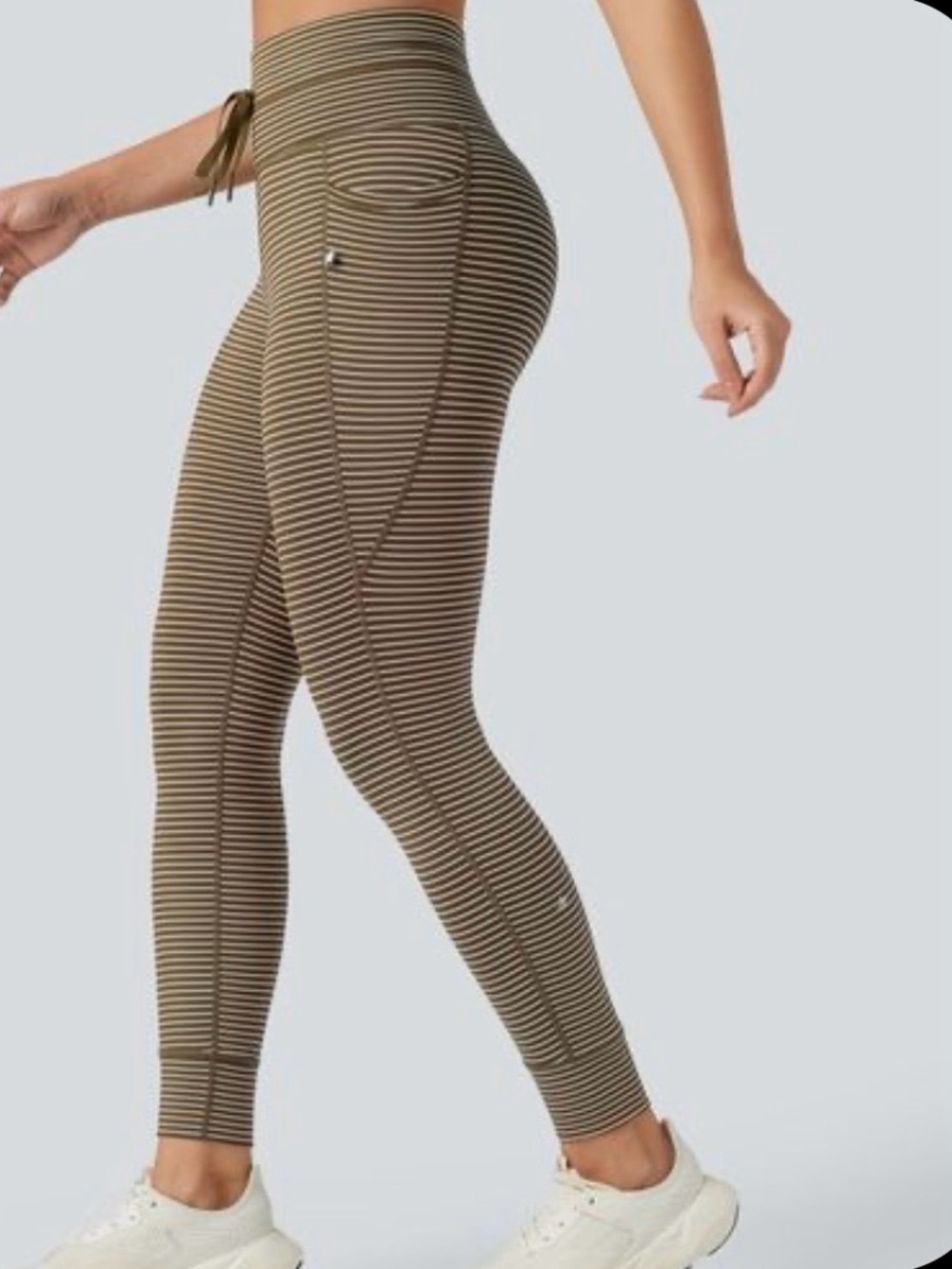 HALARA HIGH WAISTED 7/8 length leggings